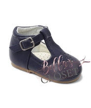 Load image into Gallery viewer, Aaron