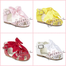 Load image into Gallery viewer, Terri