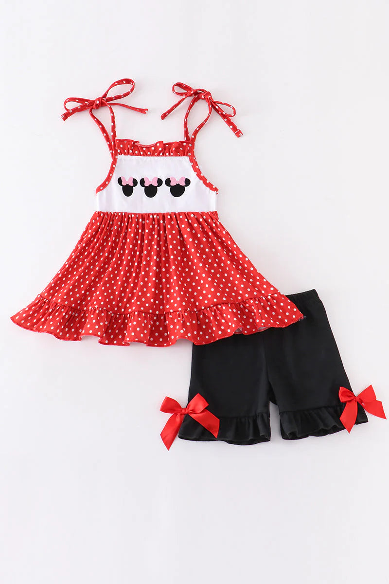 Red character embroidery girl set