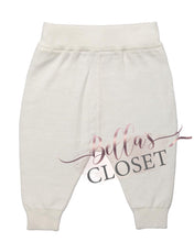 Load image into Gallery viewer, Off White Knitted Button Up 2pc Piece Set
