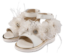Load image into Gallery viewer, White Leather Sandals With Flowers
