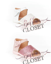 Load image into Gallery viewer, Sparkling Angelitos Baby Sandals
