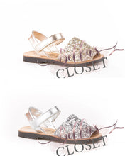 Load image into Gallery viewer, Glitter Angelitos Baby Sandals
