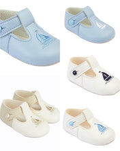 Load image into Gallery viewer, Boat Shoes
