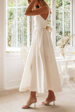 Load image into Gallery viewer, Backless square neck swing strappy dress in white
