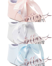 Load image into Gallery viewer, Ribbon crib shoes (908)
