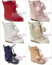 Load image into Gallery viewer, Sienna - Pom pom boot
